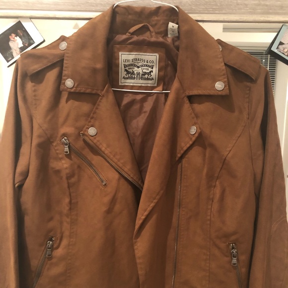 Levi Jeans Jacket NEVER WORN - Picture 2 of 3